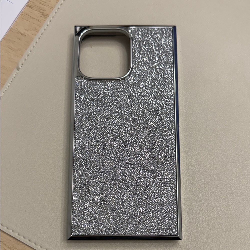 Flaunt iPhone 16 Pro Max + MagSafe Silver Crystal Phone Case